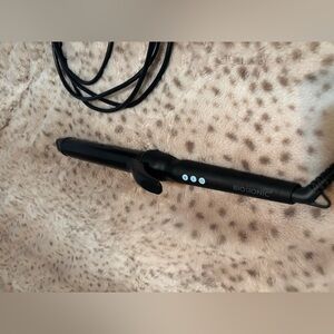 Bio Ionic Black Curling Iron